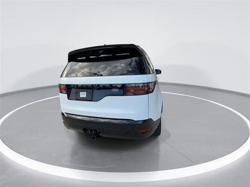 Used 2022 Land Rover Discovery S R-Dynamic image 7