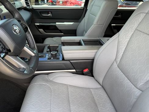 Used 2023 Toyota Tundra Limited AWD/4WD image 12