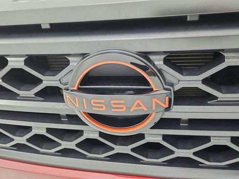 Used 2022 Nissan Frontier PRO-4X w/ Technology Package image 24