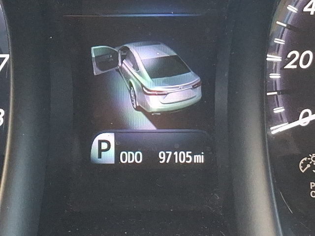 Used 2018 Toyota Avalon Limited w/ All Weather Liner Package FWD image 6