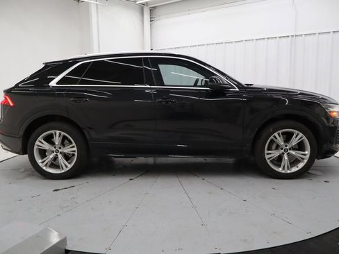 Used 2023 Audi Q8 Premium Plus w/ Premium Plus Package image 2
