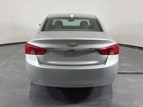 Used 2018 Chevrolet Impala LS FWD image 6