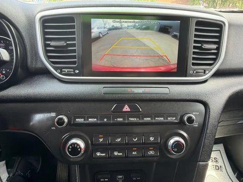 Used 2021 Kia Sportage LX AWD/4WD image 38