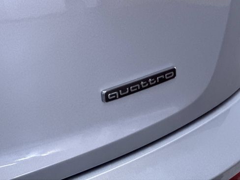 Used 2025 Audi Q5 2.0T Premium Plus AWD/4WD image 24
