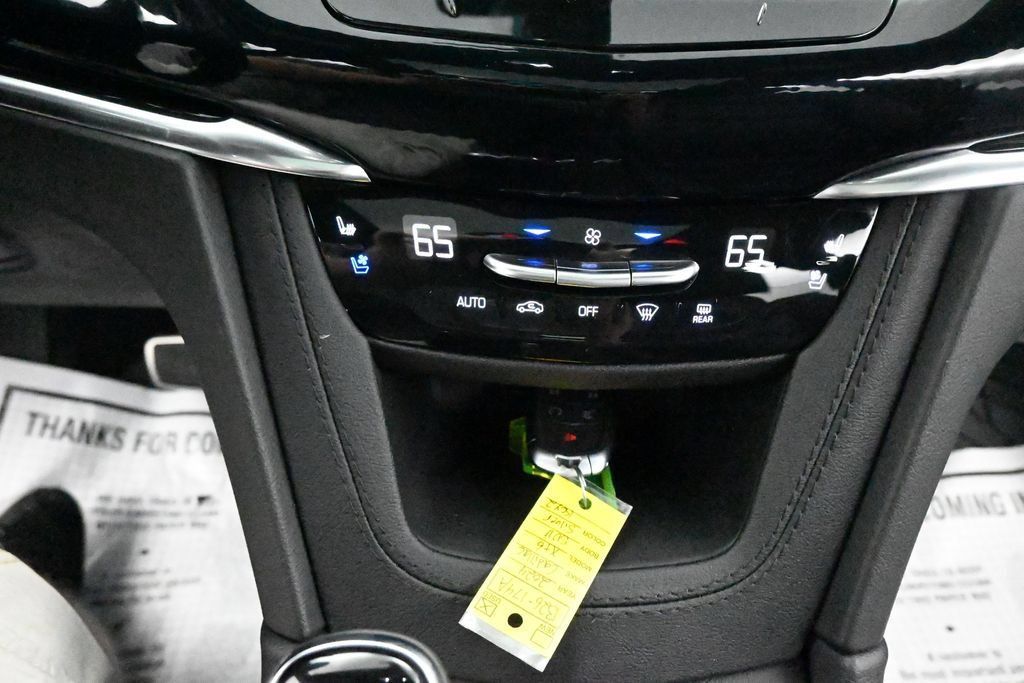 Used 2024 Cadillac XT6 Sport AWD/4WD image 15