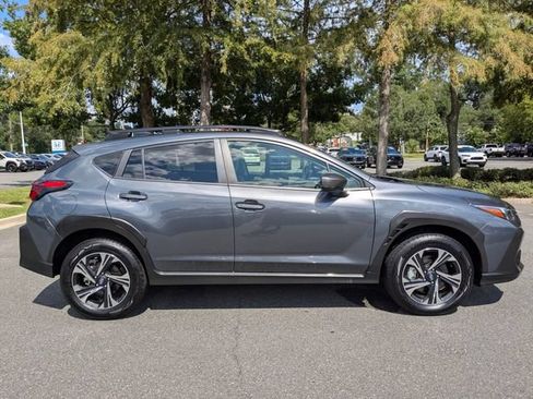 Used 2024 Subaru Crosstrek 2.0i Premium w/ Crosstrek Mirror Package AWD/4WD image 7
