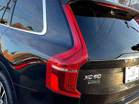 Used 2020 Volvo XC90 T5 Momentum w/ Protection Package image 30