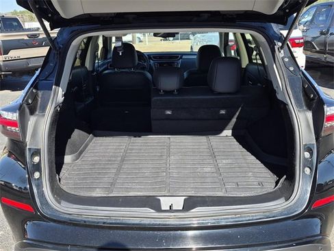 Used 2024 Nissan Murano SV w/ SV Midnight Edition Package image 9
