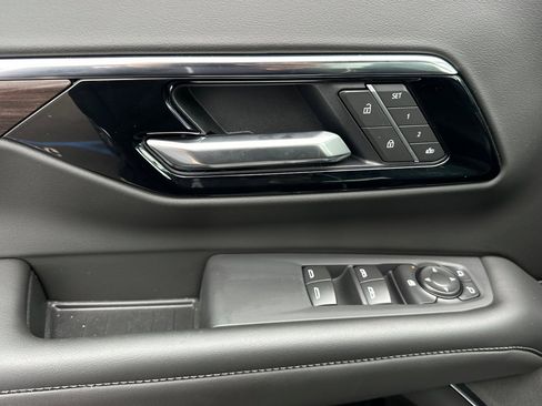 New 2026 Chevrolet Suburban LT w/ LPO, Dark Essentials Package image 11