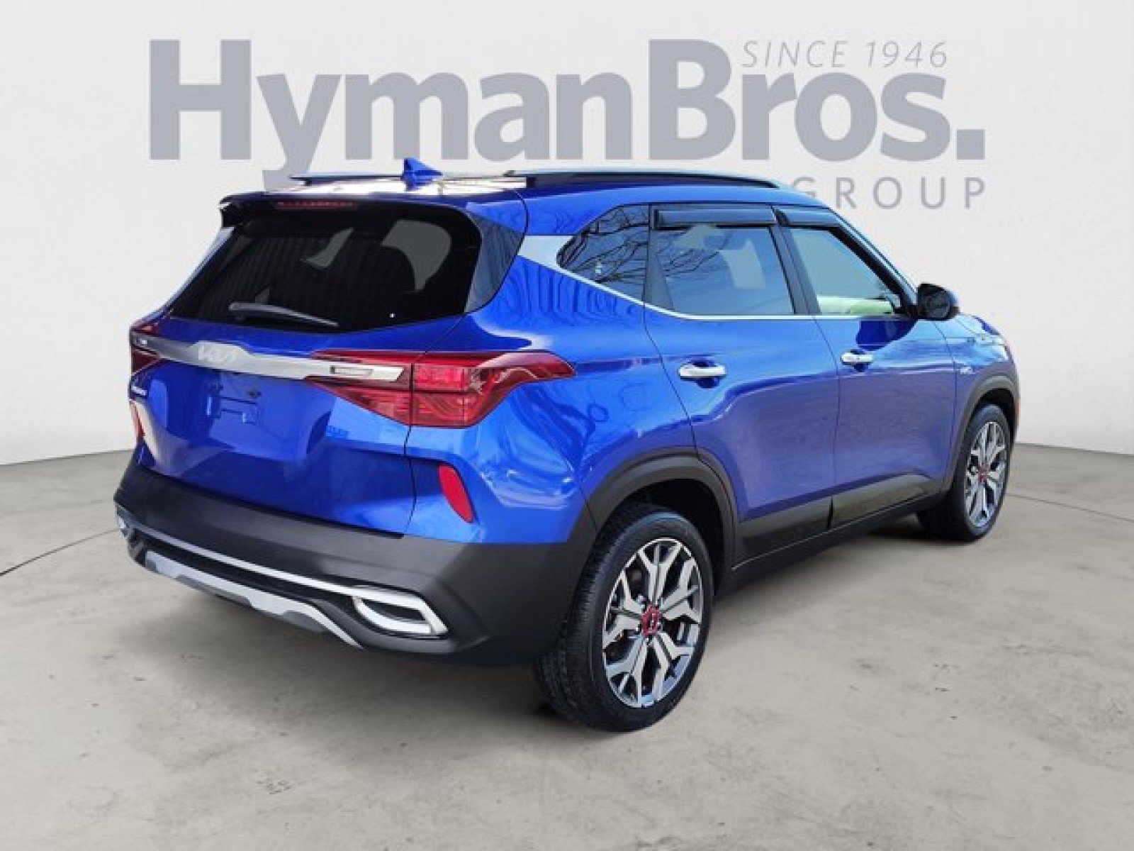 Used 2023 Kia Seltos SX w/ SX Sunroof Package AWD/4WD image 3