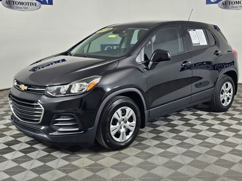 Used 2019 Chevrolet Trax LS w/ LPO, Protection Package FWD image 33