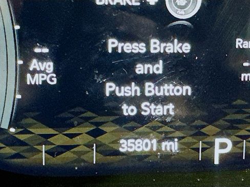 Used 2023 Jeep Wrangler Sahara w/ Cold Weather Group image 19