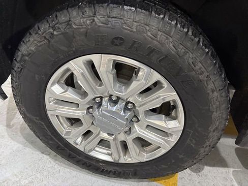 Used 2020 GMC Sierra 2500 Denali w/ Denali Ultimate Package image 38