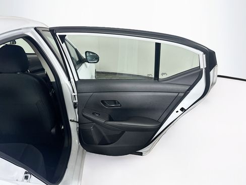 Used 2024 Nissan Sentra S FWD image 29