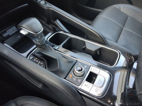Used 2021 Kia Telluride EX AWD/4WD image 26