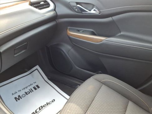 Certified 2023 GMC Acadia SLE FWD image 22