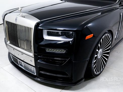 Used 2018 Rolls-Royce Phantom Sedan RWD image 45