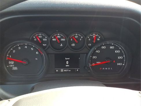 Used 2020 Chevrolet Silverado 1500 Custom w/ Custom Value Package image 11