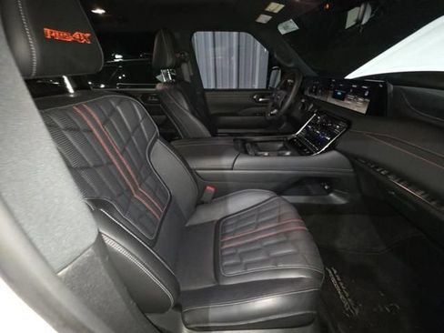 Used 2025 Nissan Armada PRO-4X w/ Pro-4X Premium Package AWD/4WD image 10