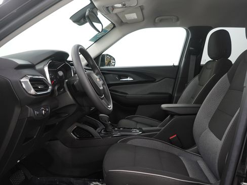 Used 2022 Chevrolet TrailBlazer LT w/ Convenience Package image 18