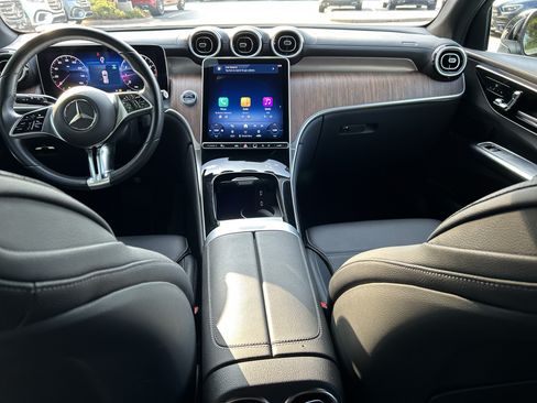 Certified 2025 Mercedes-Benz GLC 300 image 25