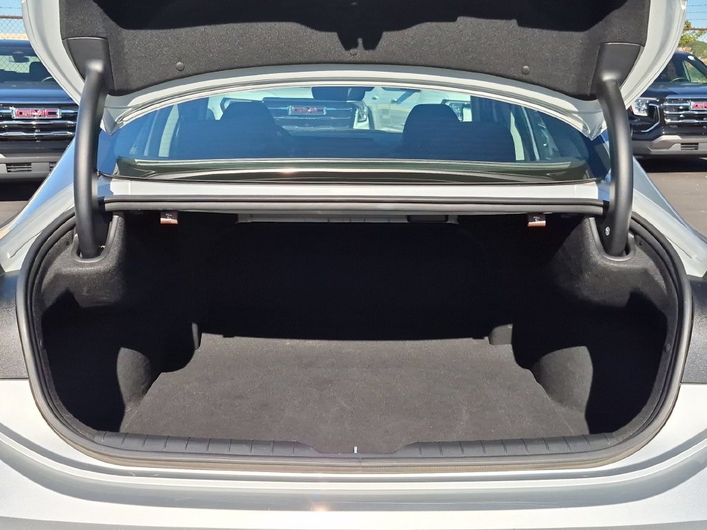 Used 2025 Hyundai Sonata SEL FWD image 28
