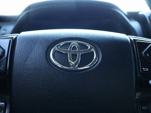 Used 2024 Toyota 4Runner TRD Off-Road image 27