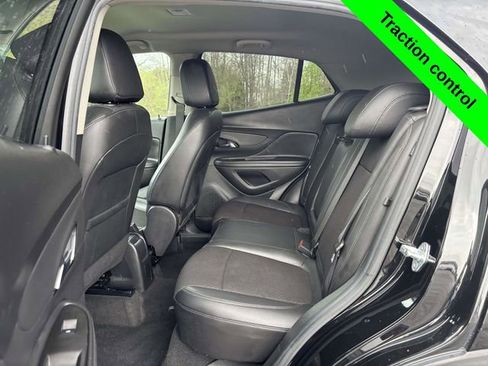 Used 2021 Buick Encore Preferred AWD/4WD image 23