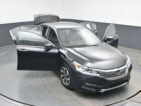 Used 2017 Honda Accord EX-L image 49