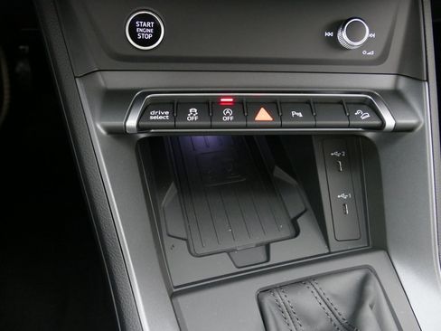 New 2025 Audi Q3 2.0T Premium image 20