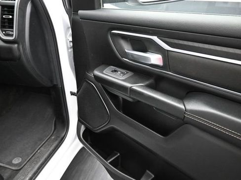 Used 2025 RAM 1500 Big Horn AWD/4WD image 23