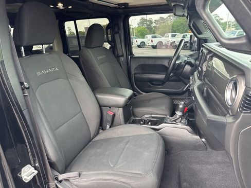 Used 2020 Jeep Wrangler Unlimited Sahara w/ Cold Weather Group image 25