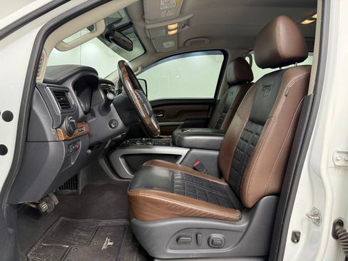 Used 2019 Nissan Titan Platinum Reserve w/ Platinum Utility Package AWD/4WD image 21