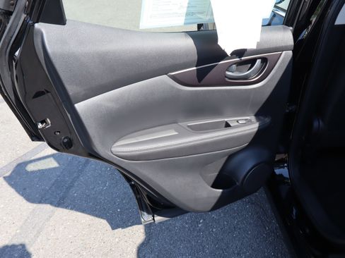 Used 2021 Nissan Rogue Sport S FWD image 29