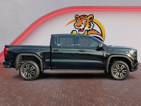 Used 2026 GMC Sierra 1500 AT4 w/ AT4 Premium Package AWD/4WD image 4