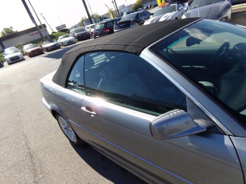 Used 2004 BMW 325Ci Convertible image 30
