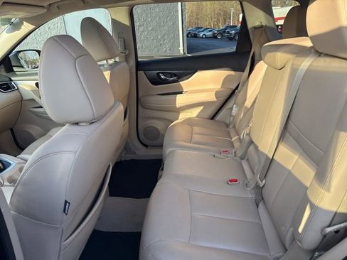 Used 2015 Nissan Rogue SL w/ SL Premium Package image 15