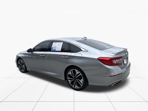 Used 2018 Honda Accord Sport image 6