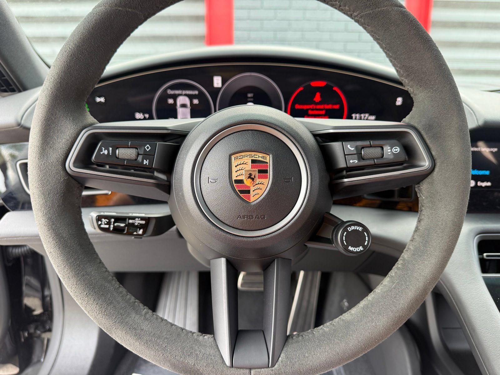 Used 2025 Porsche Taycan RWD image 22