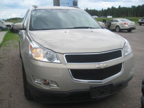 Used 2012 Chevrolet Traverse LT image 4