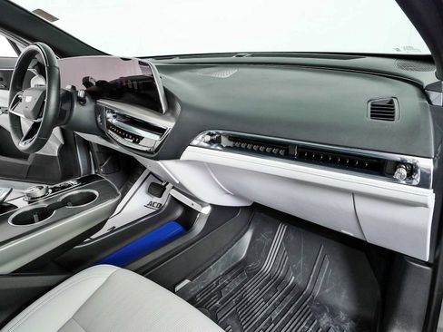 Certified 2024 Cadillac Lyriq Sport AWD/4WD image 28