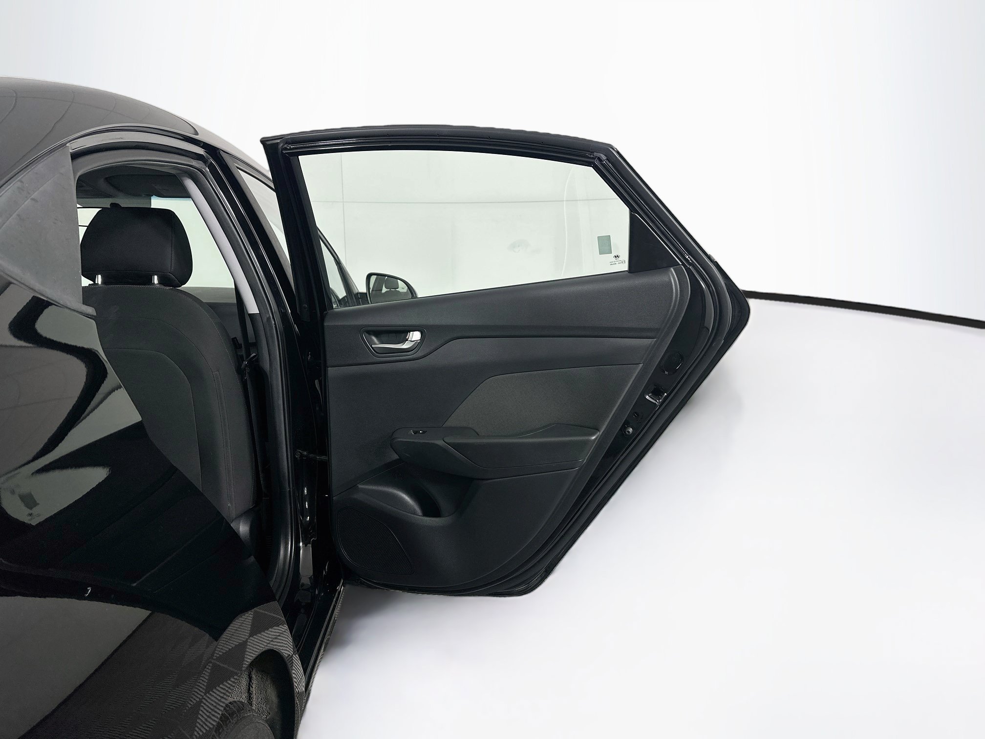 Used 2019 Hyundai Accent SE FWD image 29