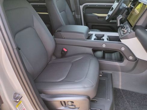 New 2026 Land Rover Defender 110 S AWD/4WD image 18