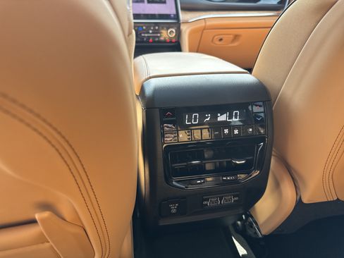Used 2025 Jeep Grand Cherokee L Summit AWD/4WD image 29