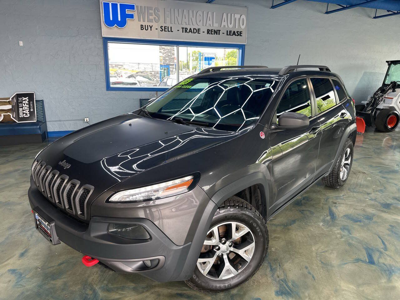 Used 2016 Jeep Cherokee Trailhawk AWD/4WD image 2