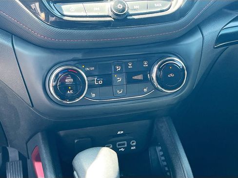 Used 2023 Chevrolet TrailBlazer RS w/ Sun and Liftgate Package image 15