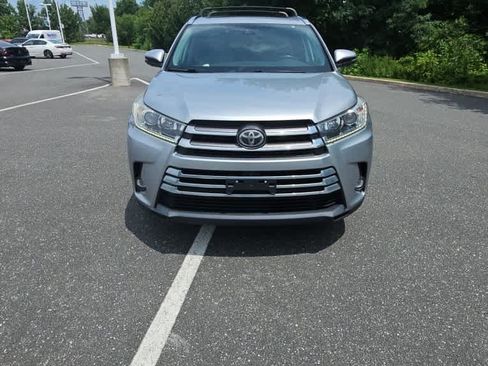 Used 2019 Toyota Highlander Limited Platinum w/ Protection Package #3 AWD/4WD image 2