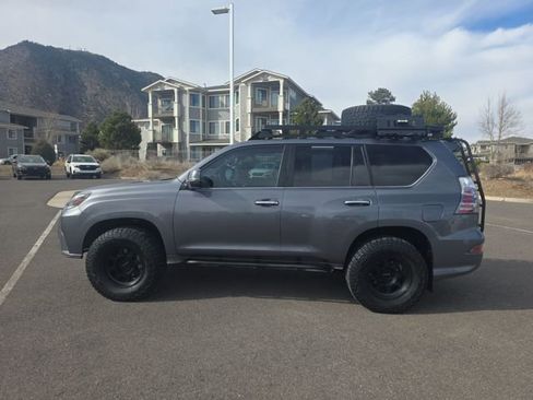 Used 2021 Lexus GX 460 Luxury w/ Off Road Package image 6