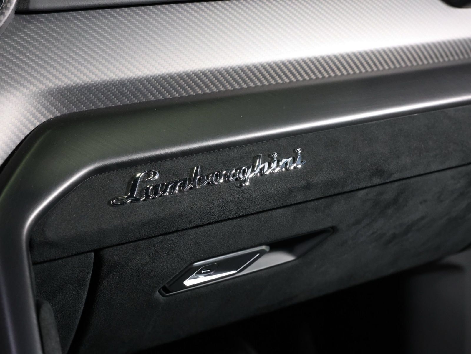 Used 2023 Lamborghini Urus Performante AWD/4WD image 48