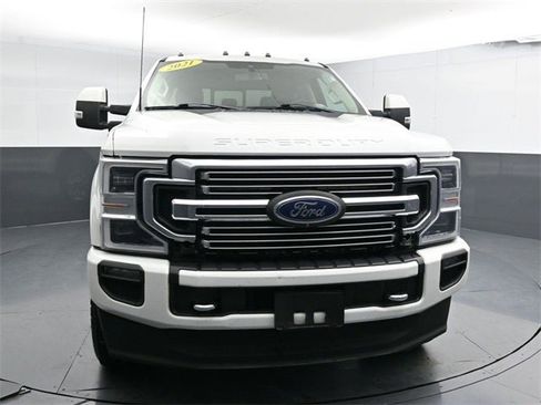 Used 2021 Ford F250 Limited image 5